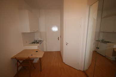 Studentenwohnheim Clemensstr. 127, Richtung K�che, Bad